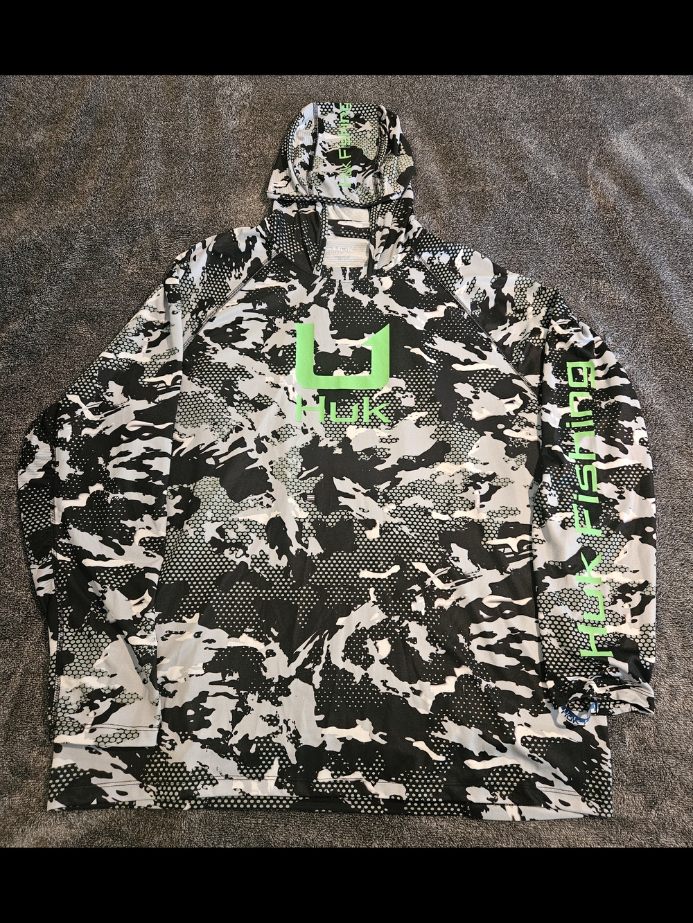 Huk - Men's KC Icon Performance Hooded Long Sleeve Fishing Shirt - KC Black